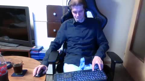 bponie1 online show from December 4, 1:52 am