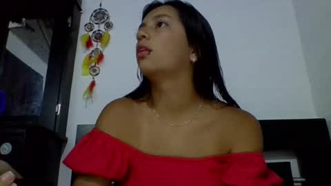 brad_and_emma293215 online show from April 10, 6:56 pm