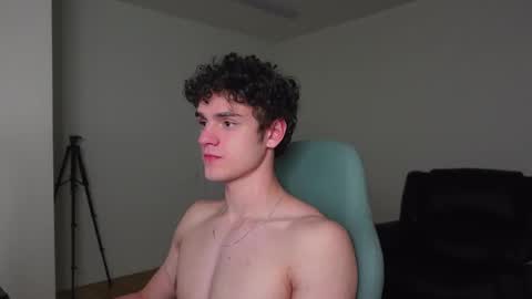 BRAD HOLLOWAY online show from March 29, 5:03 pm