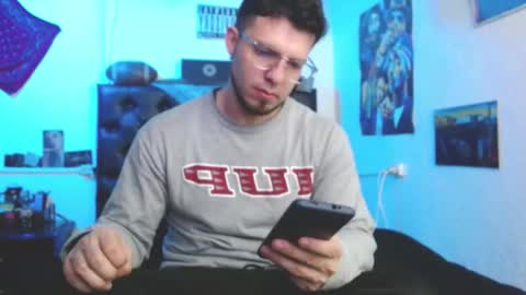 Snapshot of brad_hot_boy chatting on September 10, 2:56 am brad hot boy online show from September 10, 2:56 am