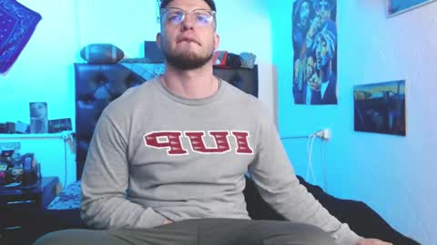 brad hot boy online show from November 4, 3:52 am