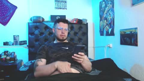 Snapshot of brad_hot_boy chatting on October 10, 4:13 pm brad hot boy online show from October 10, 4:13 pm