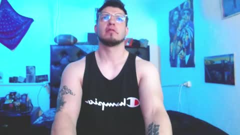 Snapshot of brad_hot_boy chatting on October 2, 5:23 pm brad hot boy online show from October 2, 5:23 pm