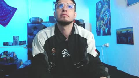Snapshot of brad_hot_boy chatting on September 25, 2:29 am brad hot boy online show from September 25, 2:29 am
