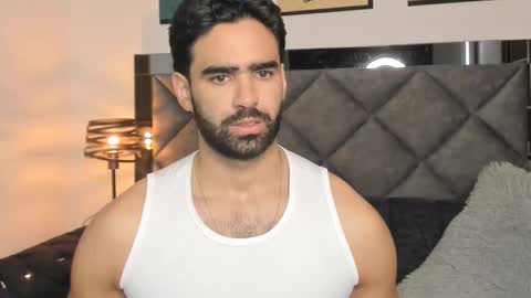 bradleymartin7 online show from February 8, 5:16 pm