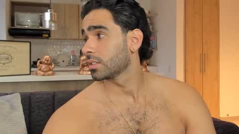 bradleymartin7 online show from December 20, 10:17 pm