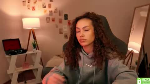 Lilly online show from October 23, 12:28 pm