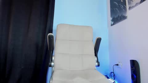 Snapshot of brandonlavitt chatting on September 29, 1:10 pm Brandon Lavitt online show from September 29, 1:10 pm