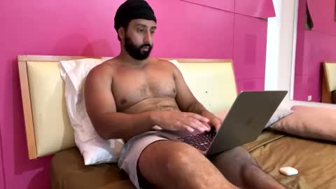 Daddy online show from March 3, 7:10 am