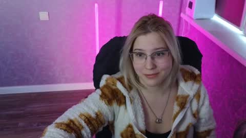 Belle  online show from February 5, 3:55 am