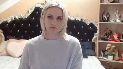 Snapshot of brandyweed chatting on March 5, 6:44 am brandyweed online show from March 5, 6:44 am