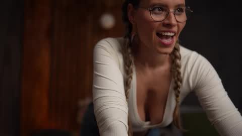 Alex online show from September 13, 6:49 am