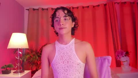   online show from September 13, 10:45 pm