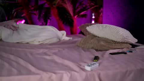 Scarlet online show from March 27, 8:26 am