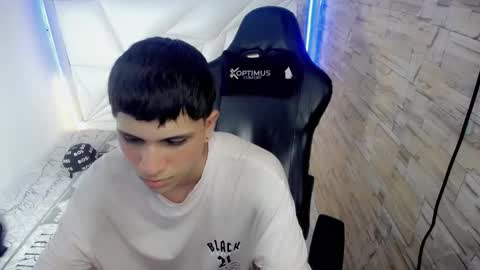 BRAYAN online show from December 4, 7:06 pm