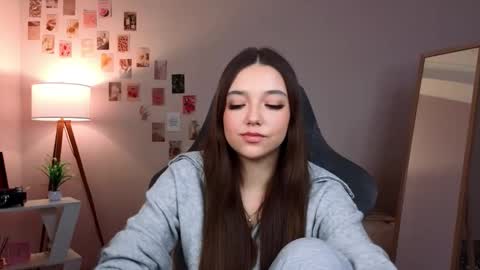 Rachel online show from February 6, 7:38 pm