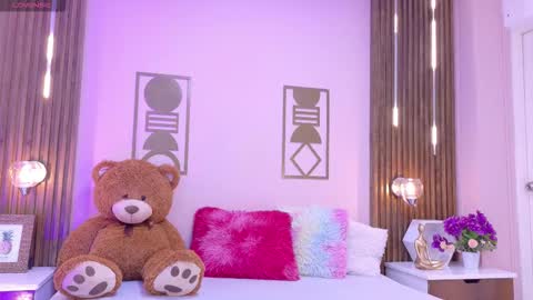 Bree  online show from February 7, 12:52 pm