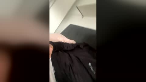 Brelland online show from December 5, 10:36 am