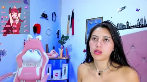 Snapshot of brenda1307 chatting on March 6, 4:41 am Brenda moris online show from March 6, 4:41 am
