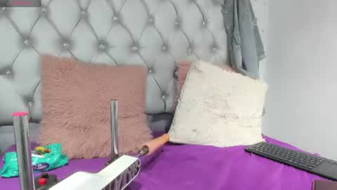 brenda sofia2 online show from July 3, 2:00 pm