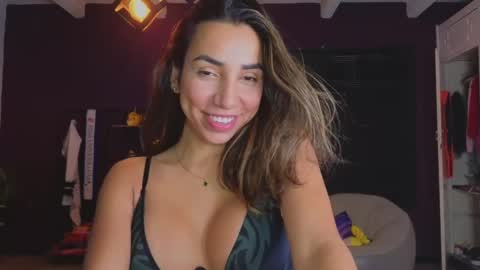 Snapshot of brendaaguerra chatting on December 29, 11:50 pm brendaaguerra online show from December 29, 11:50 pm