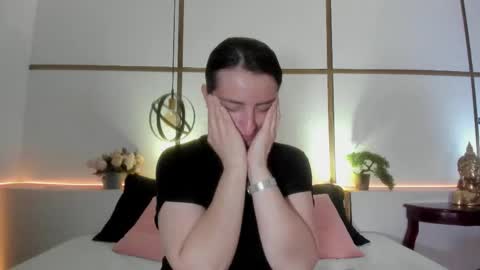 MeganBeaked online show from November 4, 2:18 pm