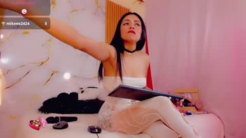 brendasquirtx online show from February 13, 5:54 pm