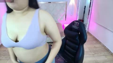 Snapshot of brendda_tay chatting on September 19, 3:21 am BRENDDA online show from September 19, 3:21 am