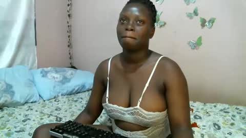 Snapshot of brennabaibe chatting on March 4, 3:37 pm Brenda xxx online show from March 4, 3:37 pm