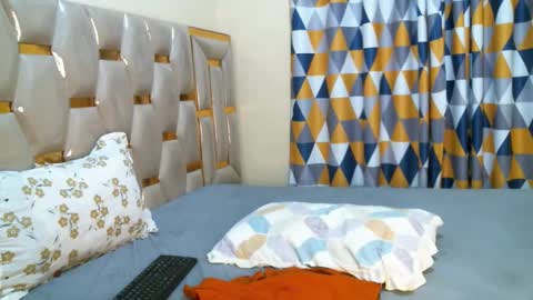 Snapshot of brennabaibe chatting on October 21, 9:29 pm Brenda xxx online show from October 21, 9:29 pm