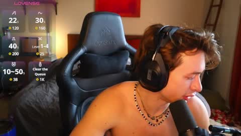 brentonverde online show from December 31, 6:02 pm