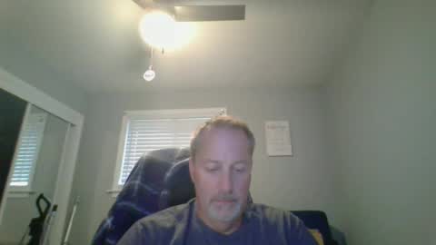 hey online show from June 25, 8:03 pm