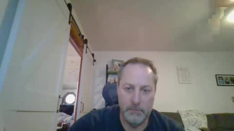 hey online show from February 4, 9:51 pm