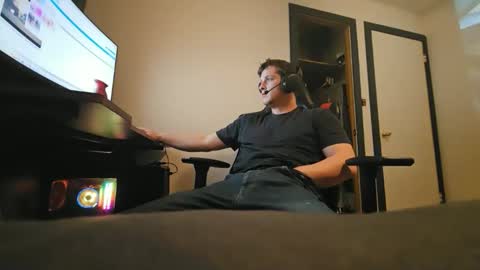 brian7891012 online show from January 11, 8:48 pm