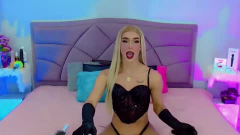 BRIANA online show from February 22, 5:02 am