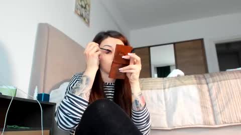 Snapshot of brianadiamondxxx chatting on February 28, 9:25 am brianadiamondxxx online show from February 28, 9:25 am