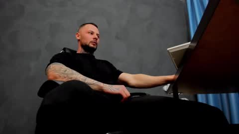 Snapshot of brianhunts chatting on February 27, 10:11 am Brian online show from February 27, 10:11 am