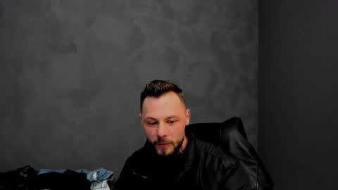 Snapshot of brianhunts chatting on February 17, 6:53 am Brian online show from February 17, 6:53 am