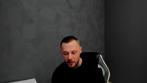 Snapshot of brianhunts chatting on March 2, 5:54 am Brian online show from March 2, 5:54 am