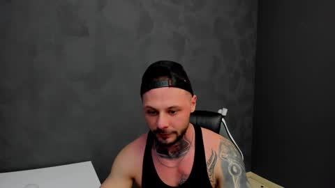 Snapshot of brianhunts chatting on March 6, 12:52 pm Brian online show from March 6, 12:52 pm