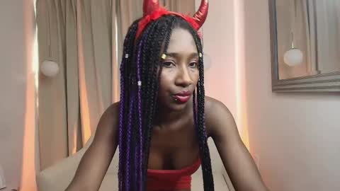 brianna_styles online show from March 4, 1:52 pm