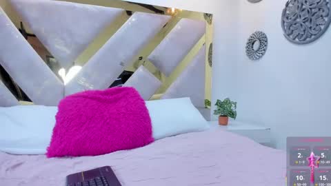 Snapshot of briannahill_ chatting on September 17, 12:08 pm Brianna online show from September 17, 12:08 pm