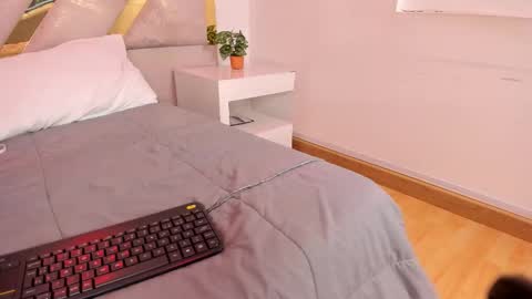 Brianna  online show from November 24, 5:44 pm