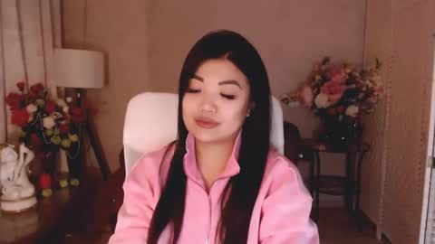 briannamenson online show from December 5, 12:25 pm