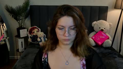 briarwynn online show from January 12, 4:19 am