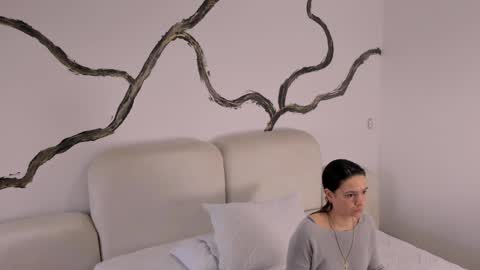 Snapshot of bridgetrodriguez chatting on February 28, 11:47 am online show from February 28, 11:47 am