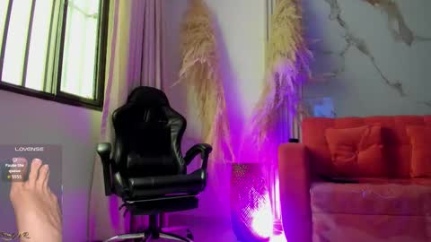 Snapshot of bridgetrodriguez chatting on October 17, 12:42 pm online show from October 17, 12:42 pm