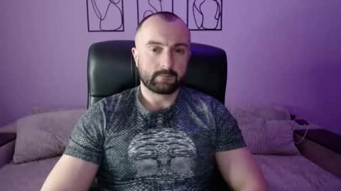 brindlefly69 online show from March 23, 11:48 am