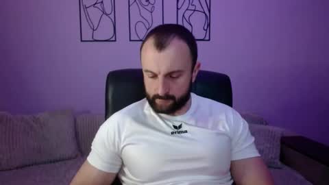 brindlefly69 online show from April 13, 10:30 am