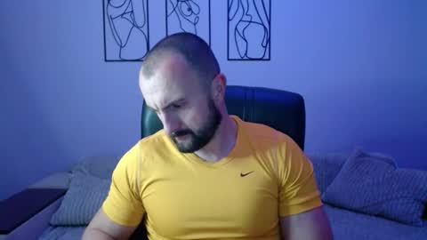 brindlefly69 online show from September 30, 11:42 am